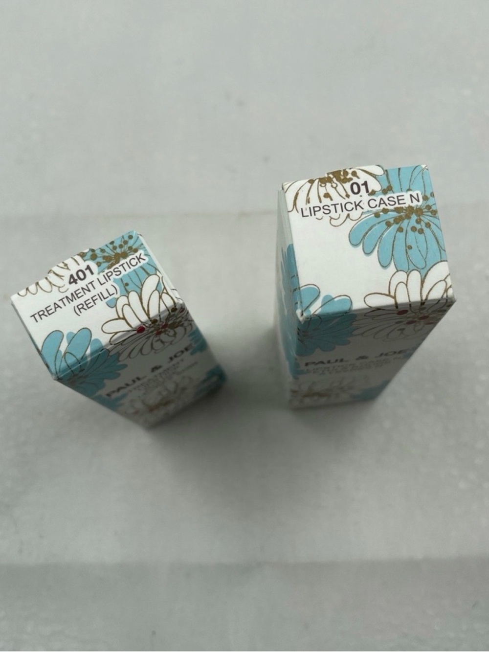 Paul and Joe Cat Lip Balm Lipstick - Picture 6 of 7